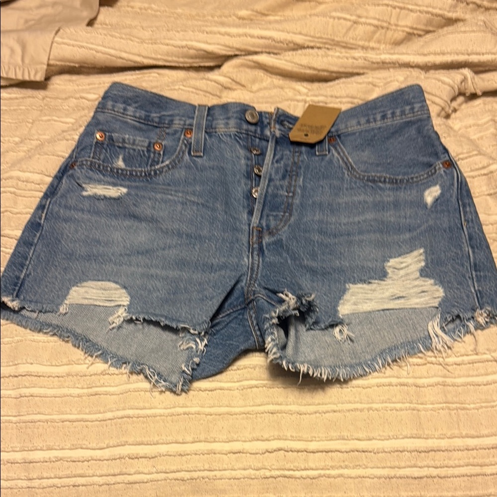 Levi’s 501 distressed Jean shorts women’s size 27 NWT
